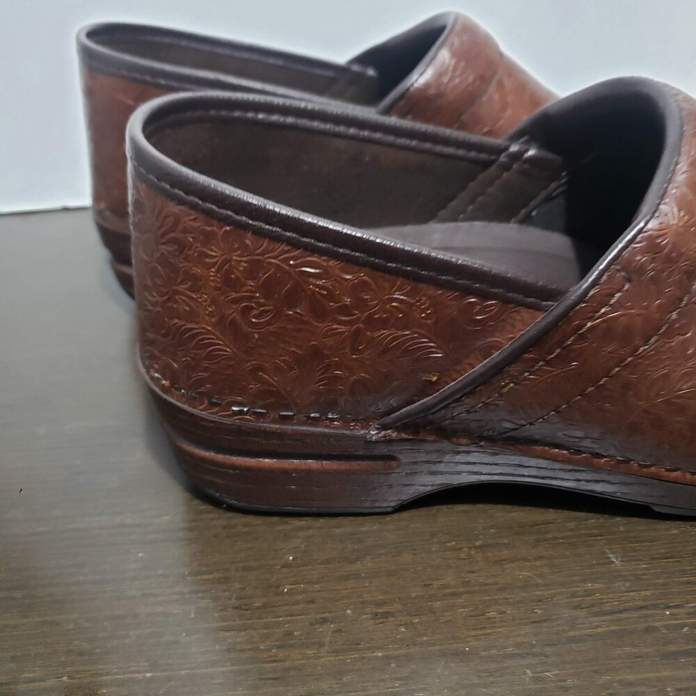 Dansko Professional Brown Leather Embossed Clogs Shoes US 10.5-11/EU 41 - Picture 5 of 14